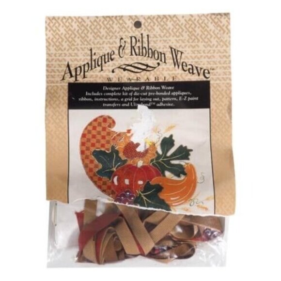 Vintage 1996 Iron-On Applique & Ribbon Weave Design Kit - Picture 1 of 3